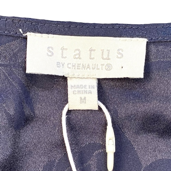 Status By Chenault Women's Navy Blue Floral Crossover Long-Sleeve Blouse Size M - Picture 11 of 11
